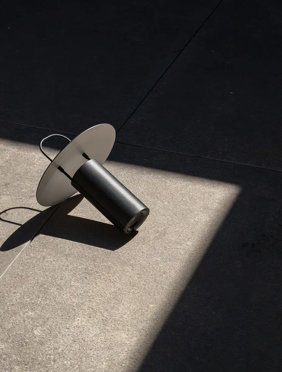 Ray Lamp - View 3